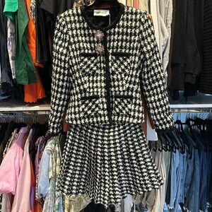 Self portrait black jacket and skirt sz 6! NWT